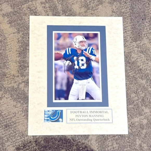 - Peyton Manning Hall of Fame legend signed photo colts Denver broncos - Picture 1 of 1
